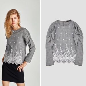 🎉HP🎉 ZARA Embroidered Checked Top